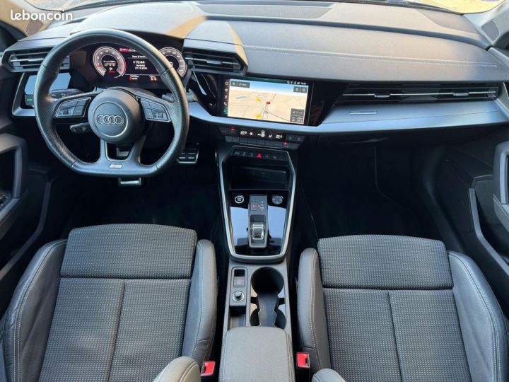 Audi A3 Berline TFSI 150 S LINE S-tronic Garantie 6 ans Virtual Cockpit Apple Carplay Caméra Régulateur Adaptatif 435-mois Gris - 4