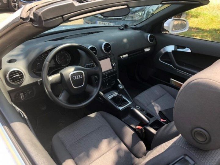 Audi A3 Cabriolet 1.6 TDI 105CV BVM6     Diesel BLANC - 6