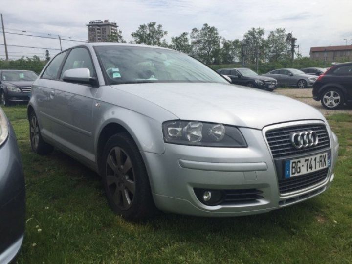 Audi A3 COUPE 2.0 TDI 140 CV AMBIENTE     Diesel GRIS METAL - 1