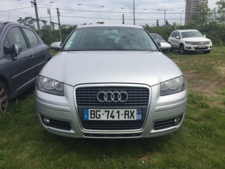 Audi A3 COUPE 2.0 TDI 140 CV AMBIENTE     Diesel GRIS METAL - 2