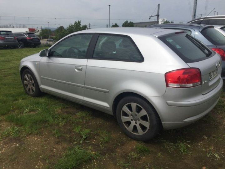 Audi A3 COUPE 2.0 TDI 140 CV AMBIENTE     Diesel GRIS METAL - 14