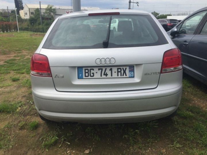 Audi A3 COUPE 2.0 TDI 140 CV AMBIENTE     Diesel GRIS METAL - 15