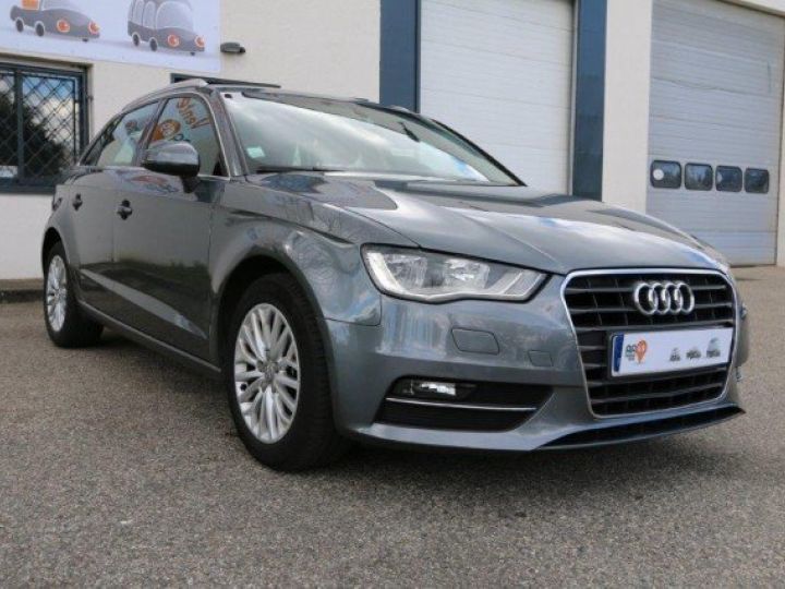 Audi A3 Sportback 1.4 TFSI 150 ULTRA S-TRONIC7 5P     Essence GRIS DAYTONA - 1