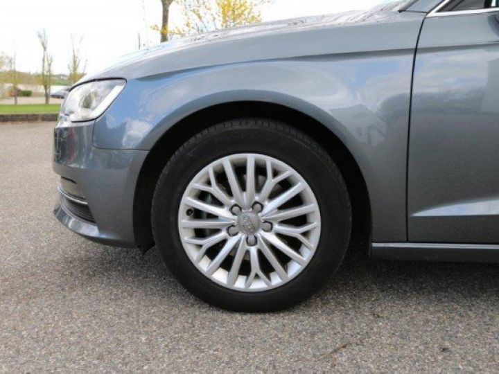 Audi A3 Sportback 1.4 TFSI 150 ULTRA S-TRONIC7 5P     Essence GRIS DAYTONA - 5