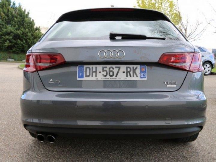 Audi A3 Sportback 1.4 TFSI 150 ULTRA S-TRONIC7 5P     Essence GRIS DAYTONA - 19