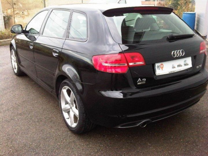 Audi A3 Sportback 1.6 TDI 105 CV STREAMLINE      Diesel NOIR - 14