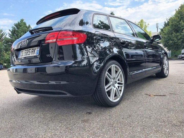 Audi A3 Sportback 1.6 TDI 105 S-LINE      Diesel NOIR - 21