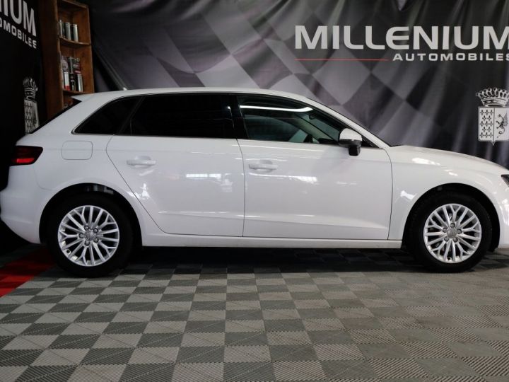 Audi A3 Sportback 1.6 TDI 110CH FAP AMBITION S TRONIC 7 Blanc - 5