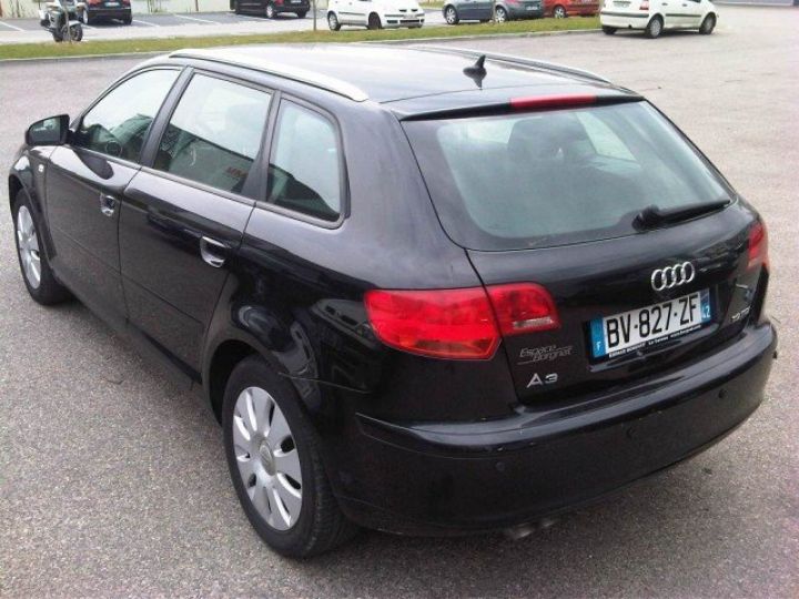 Audi A3 Sportback 1.9 TDI 105cv AMBIENTE      Diesel NOIR - 12