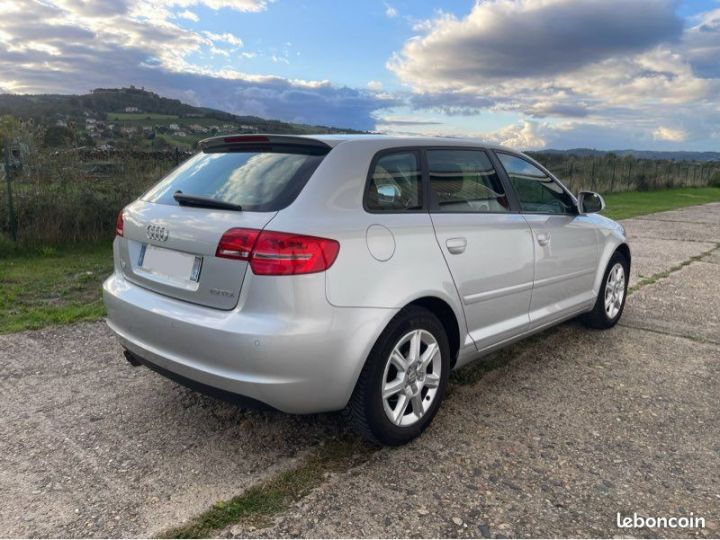 Audi A3 Sportback 1.9TDI Argent - 2