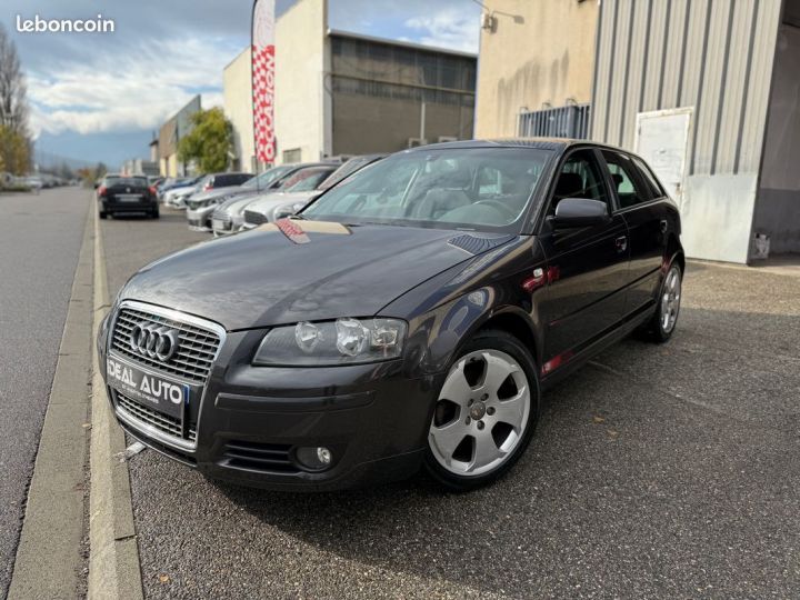 Audi A3 Sportback 2.0 TDI 140 Ambition BVA Gris - 2