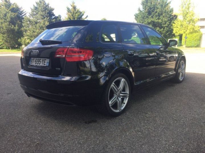 Audi A3 Sportback 2.0 TDI 140 CV S-TRONIC S-LINE     Diesel NOIR - 22