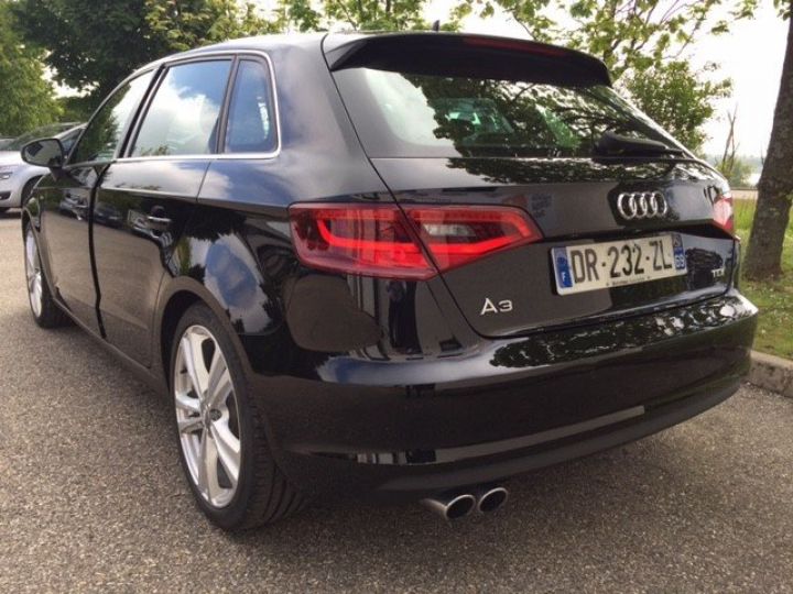 Audi A3 Sportback 2.0 TDI 150cv S-LINE BVM6     Diesel NOIRE - 14