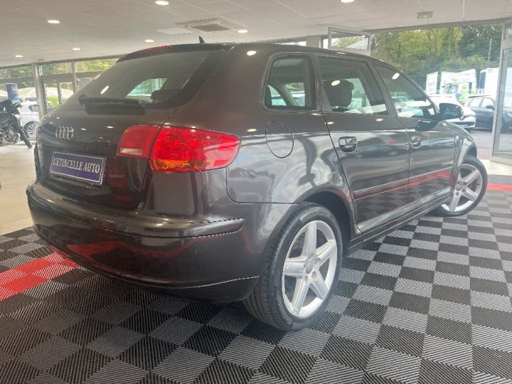 Audi A3 Sportback 2.0 TDI 170 Ambition Noir - 2