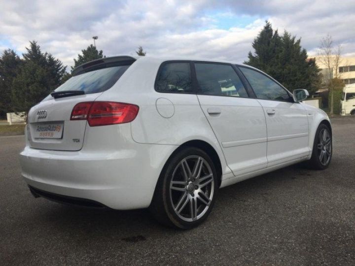 Audi A3 Sportback 2.0 TDI 170cv S-LINE BVM6     Diesel BLANCHE - 17