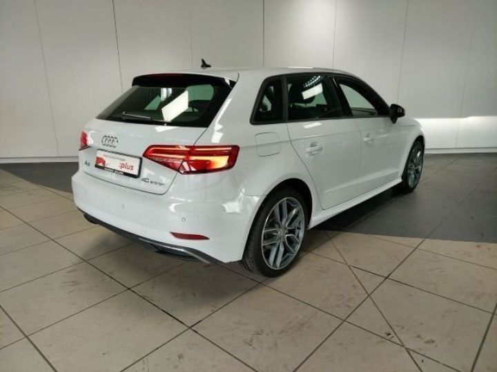 Audi A3 Sportback 40 e-tron/ Hybride/ S line/ Réseau Audi/ 1ère main/ Garantie 12 mois blanc - 2