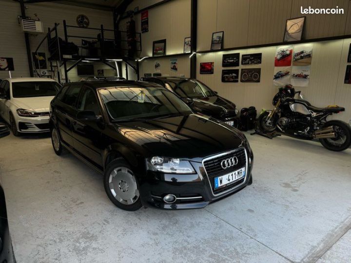 Audi A3 Sportback boite automatique 1.4 TFSI 125 ch S-Tronic Noir - 1