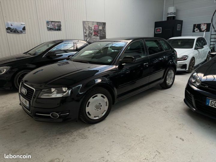 Audi A3 Sportback boite automatique 1.4 TFSI 125 ch S-Tronic Noir - 2