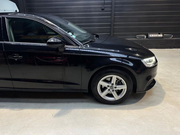 Audi A3 Sportback BUSINESS 30 TDI 116 S tronic 7 Business line Noir - 24