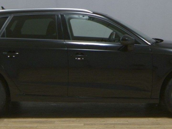 Audi A3 Sportback III (2) SPORTBACK 2.0 TDI 150 S TRONIC 7 /06/2018 noir métal - 9