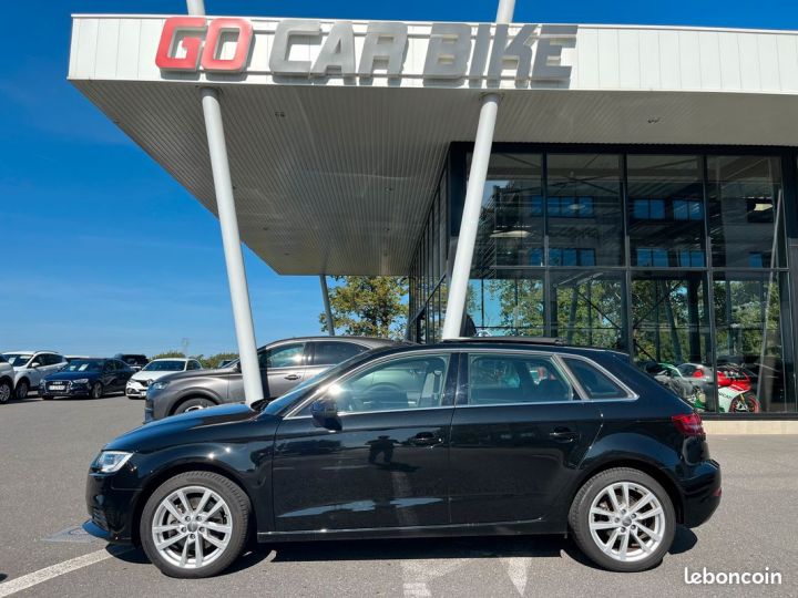 Audi A3 Sportback TDI 150 ch Toit ouvrant Garantie 6 ans Boite Auto GPS Xenon Camera 355-mois Noir - 5