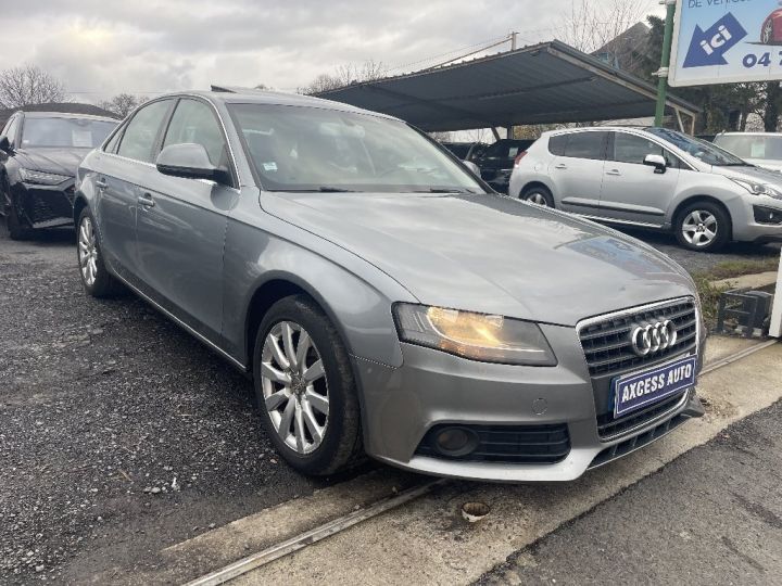 Audi A4 2.0 TDI 143 DPF Ambition Luxe Gris Clair - 10