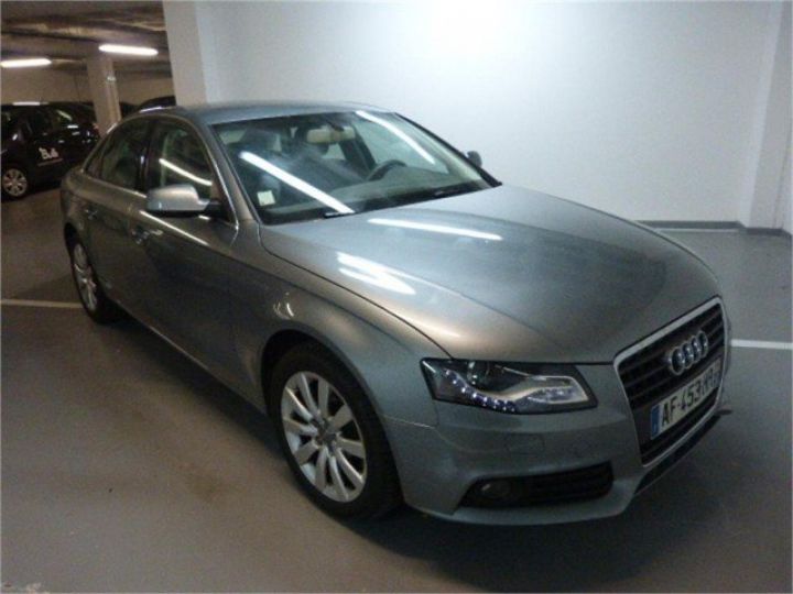 Audi A4 2.0 TDI 143CV AMBITION LUXE MULTITRONIC     Diesel GRIS QUARTZ - 1