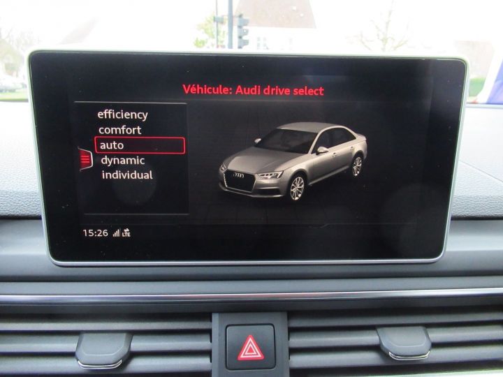 Audi A4 2.0 TDI 150CH DESIGN LUXE S TRONIC 7 Gris Fonce - 18