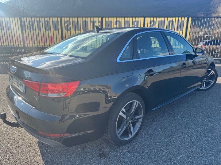 Audi A4 2.0 TDI 150CH ULTRA S LINE S TRONIC 7 Noir - 11