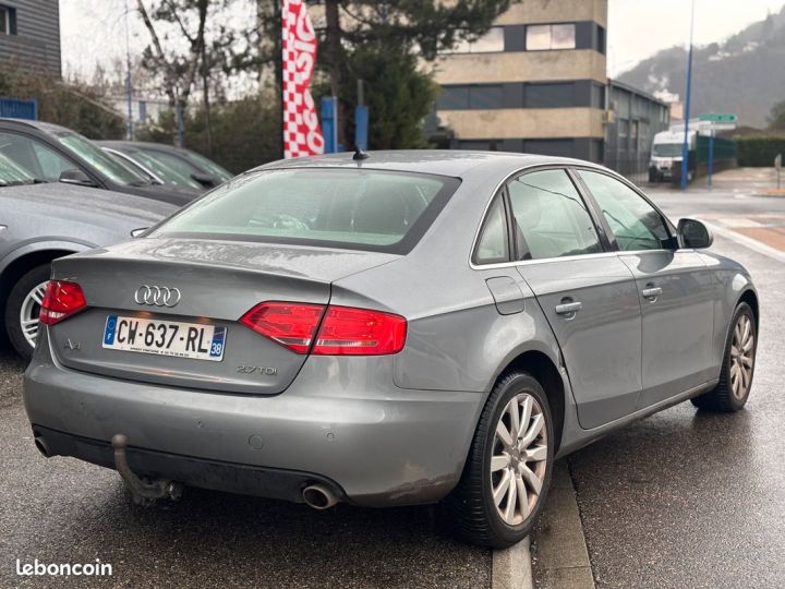 Audi A4 2.7 TDI V6 190 BVA Ambition Luxe Gris - 3