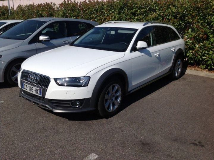 Audi A4 Allroad 2.0 TDI 150 CV QUATTRO AMBIENTE     Diesel BLANC GLACIER - 3