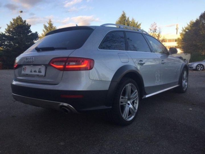 Audi A4 Allroad V6 3.0 TDI 245 CV QUATTRO AMBITION LUXE S-TRONIC 7     Diesel GRIS METAL - 36