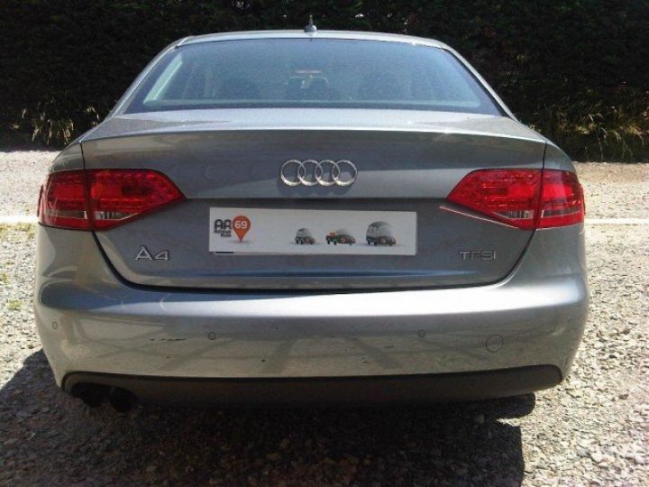 Audi A4 AMBITION LUXE 2.0 TFSI 211 CV BV6     Essence GRIS METAL - 15