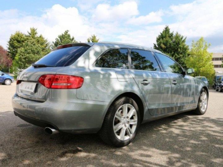 Audi A4 Avant 2.0 TFSI AMB.211CV QUATTRO S-TRONIC     Essence GRIS METAL - 27