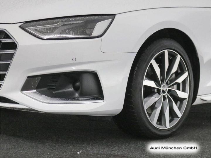 Audi A4 Avant 40 TDI/QUATTRO/PANO/ATTELAGE Blanc - 5