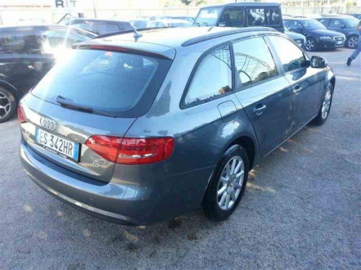 Audi A4 Avant AMBITION 2.0 TDI 143 CV MULTITRONIC     Diesel GRIS FONCE - 12