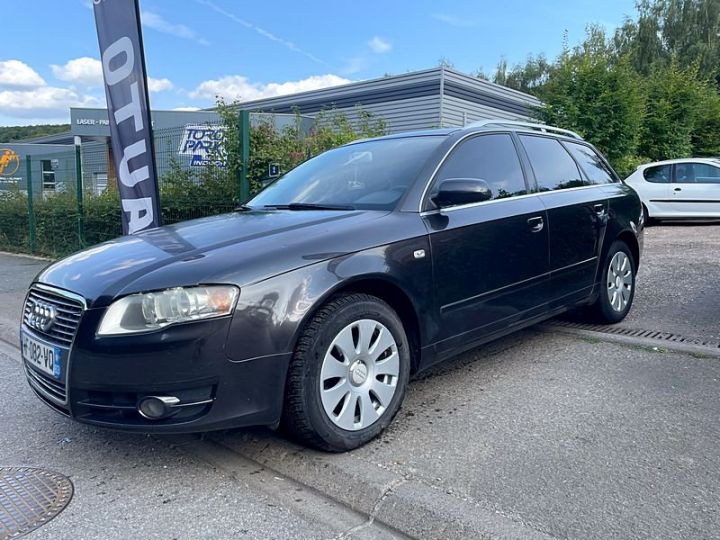 Audi A4 Avant B7 2.0 TDI 1968cm3 140cv Noir Laqué - 1