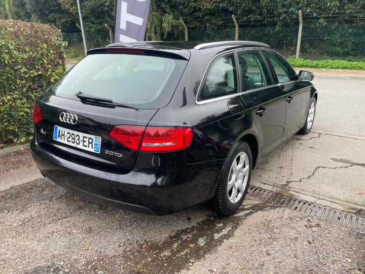 Audi A4 Avant B8 2.0 TDI 1968cm3 120cv Noir Laqué - 13