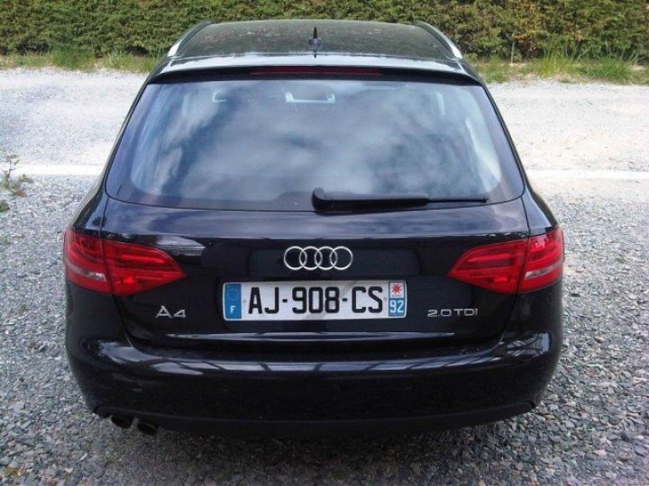 Audi A4 Avant BUSINESS LINE 2.0 TDI 143CV DPF     Diesel NOIR - 18