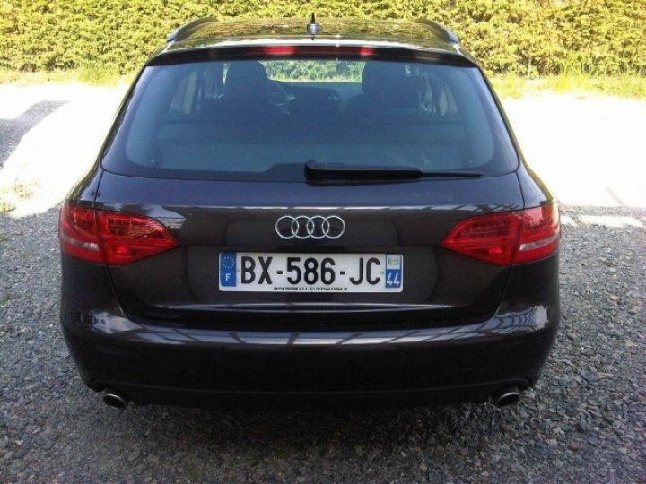 Audi A4 Avant QUATTRO AMBITION LUXE S TRONIC V6 3.0 TDI 240 cv      Diesel GRIS VOLCAN - 21