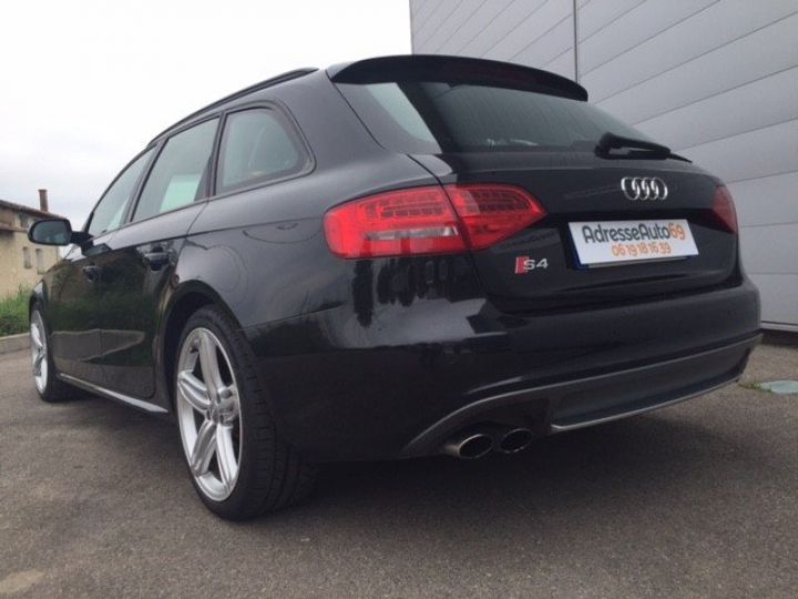 Audi A4 Avant S4 V6 3.0 TFSI 333CV QUATTRO BV6     Essence NOIR METAL - 15