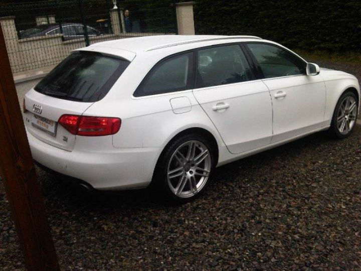 Audi A4 Avant V6 3.0 TDI 240cv QUATTRO BV6     Diesel BLANCHE - 15