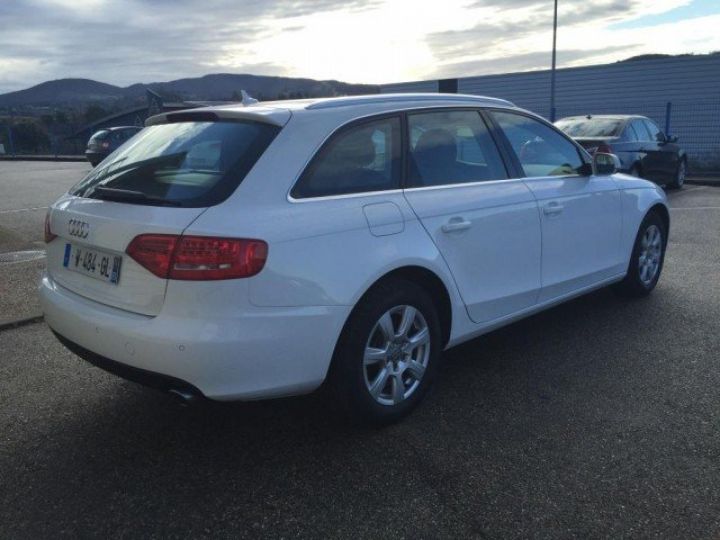 Audi A4 Avant V6 3.0 TDI QUATTRO 240CV S-TRONIC     Diesel BLANC - 23