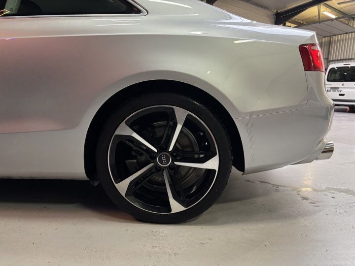 Audi A5 AMBITION LUXE V6 3.0 TDI QUATTRO DPF Gris Clair - 31