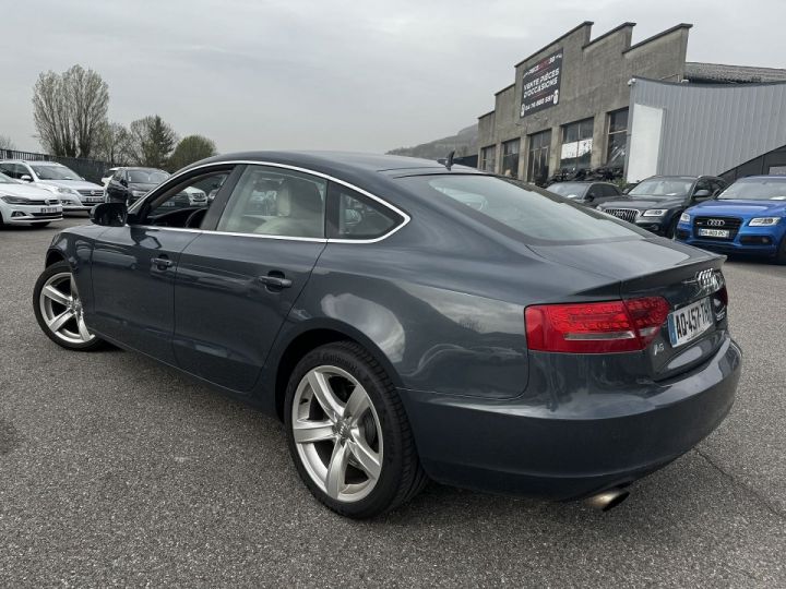Audi A5 Sportback 2.0 TFSI 211CH AMBITION LUXE Gris F - 4