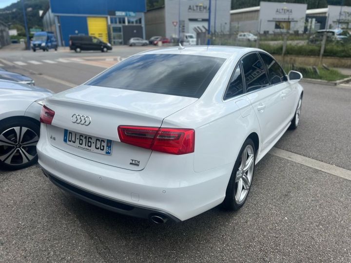 Audi A6 (2) 2.0 TDI 190 S Line + Tronic Blanc - 3