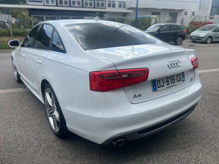 Audi A6 (2) 2.0 TDI 190 S Line + Tronic Blanc - 4