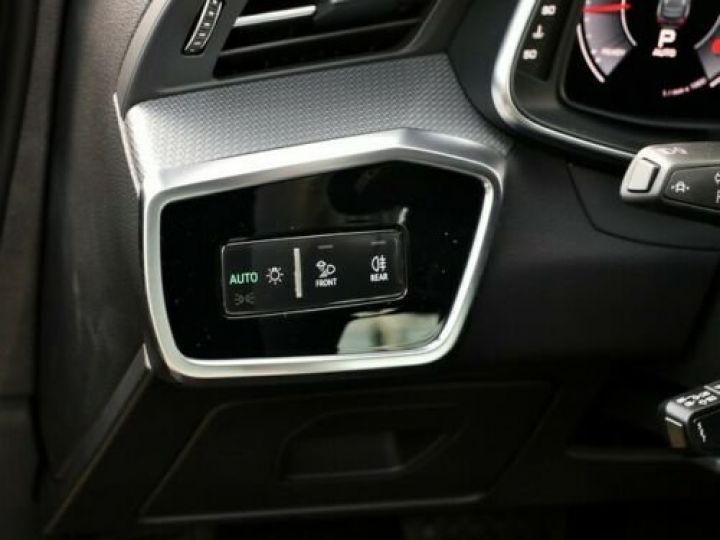 Audi A6 Allroad 45 TDI quattro / 1er Main / Jantes 19 / 1er Main / GPS / Bluetooth / Garantie 12 mois Noir métallisée  - 13