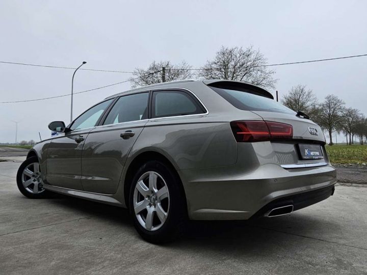 Audi A6 Avant 2.0 TDi ultra S tronic FULL Garantie Gris Métallisé - 10