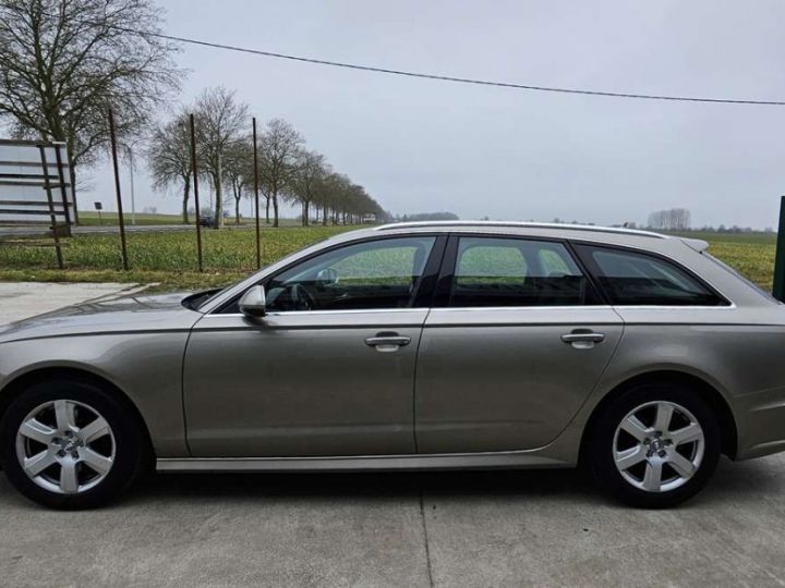 Audi A6 Avant 2.0 TDi ultra S tronic FULL Garantie Gris Métallisé - 11